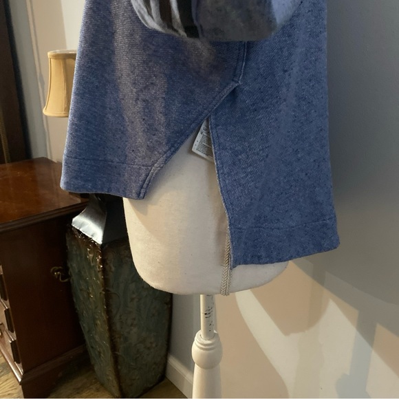 Adidas Cropped Sweatshirt - Picture 4 of 7